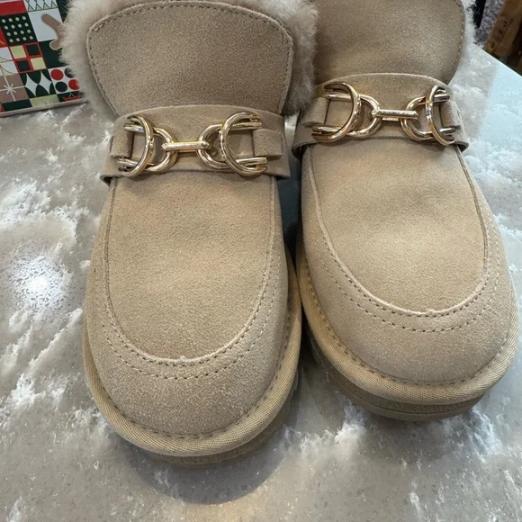 Women's Tan Fur-Lined Ankle Booties - Picture 2 of 9